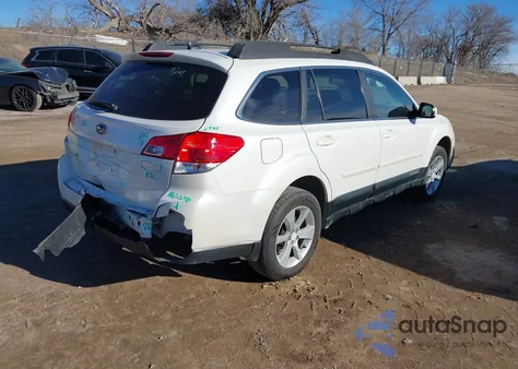 2014 Subaru Outback 2.5I Premium из США, поврежденный, VIN 4S4BRBCC9E3328440